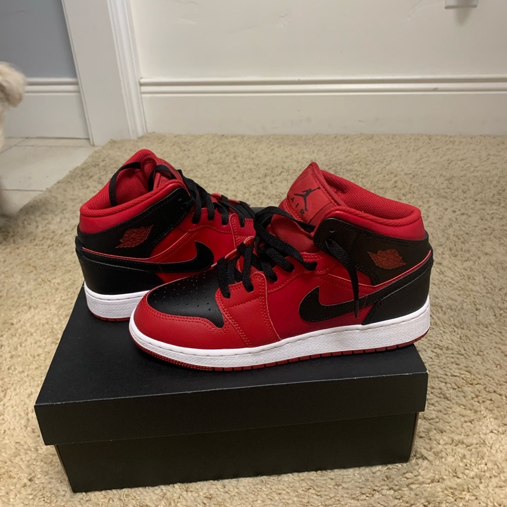 Jordan 1 - Picture 2 of 4